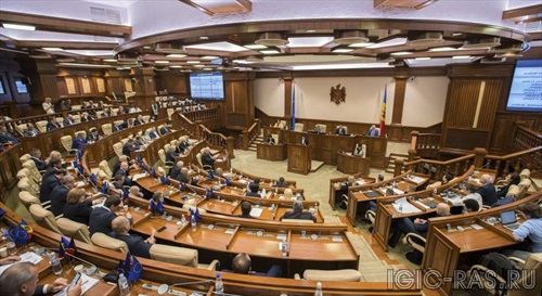 В Молдове чиновникам будут доплачивать за неразглашение гостайны